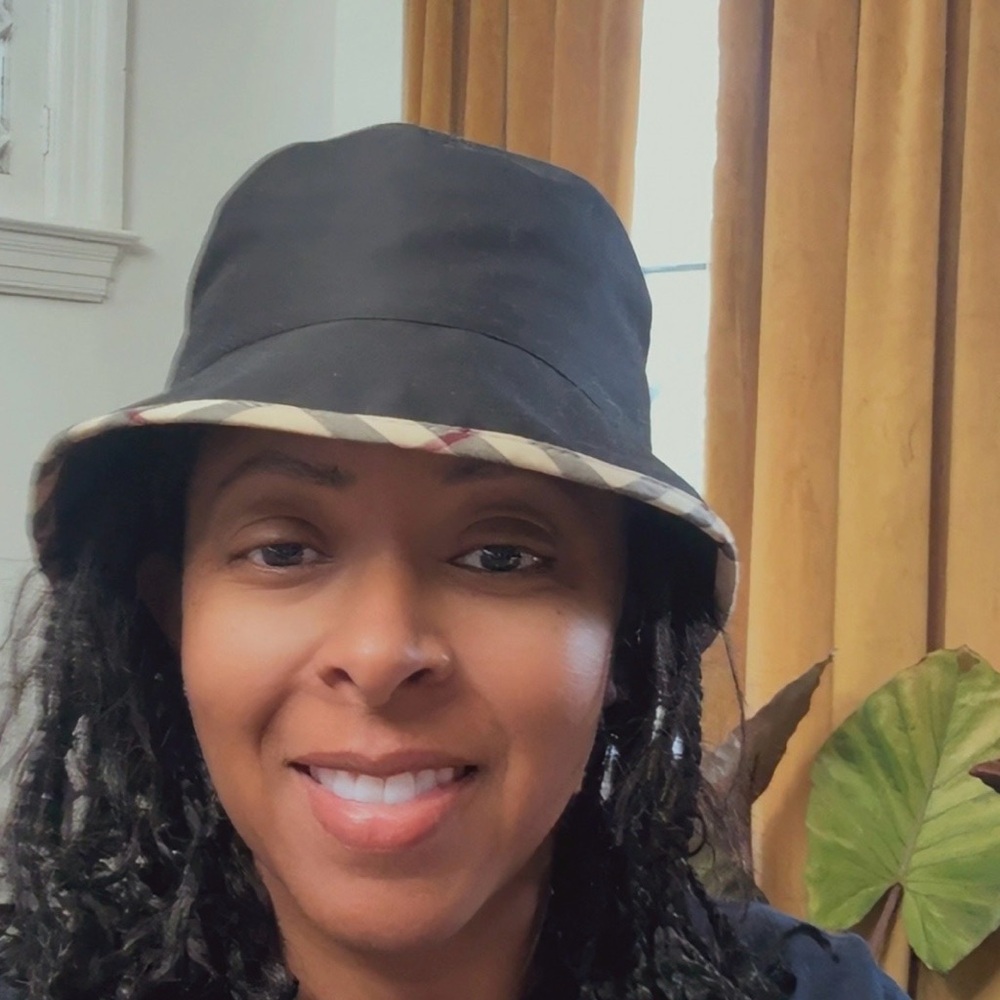 Burberry Black Bucket Hat with Check Trim